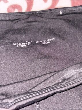 Old Navy Black Elevate Leggings - Active Go-Dry